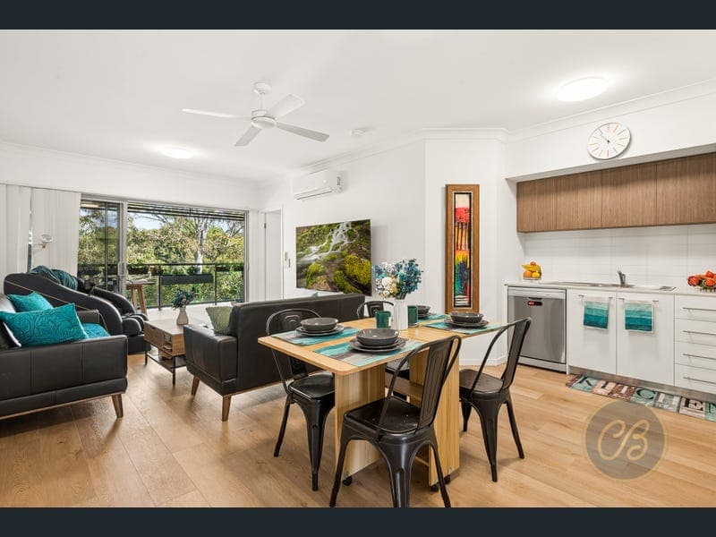 1/9 Houghton Street, Petrie — photo 1 of 5