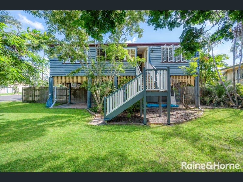 219 Auckland Street, South Gladstone — photo 1 of 5