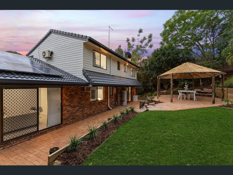 124 Arrabri Avenue, Mount Ommaney — photo 1 of 5
