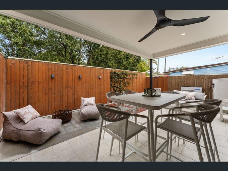 15 Storkey Street, Windsor — photo 1 of 5