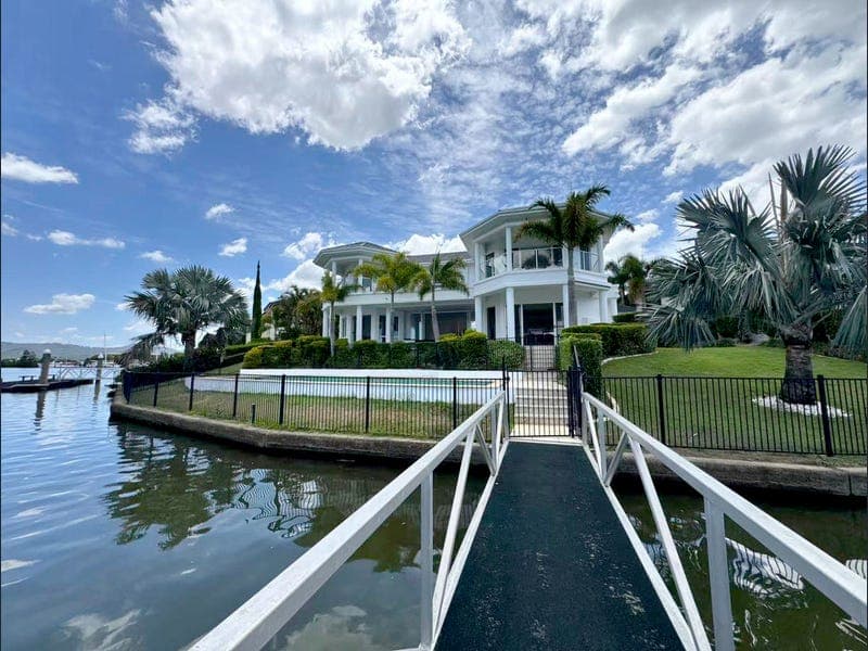 2331 Cressbrook Drive, Hope Island — photo 1 of 5