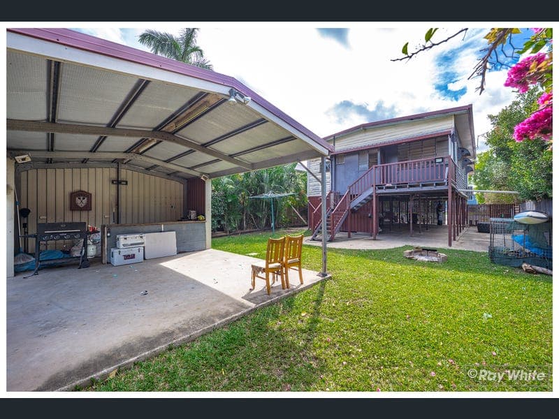484 Bolsover Street, Depot Hill — photo 1 of 5