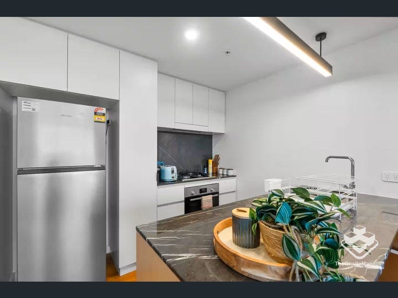 12401/3 Cordelia Street, South Brisbane — photo 1 of 5