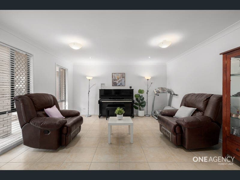 10 Daisy Place, Doolandella — photo 1 of 5