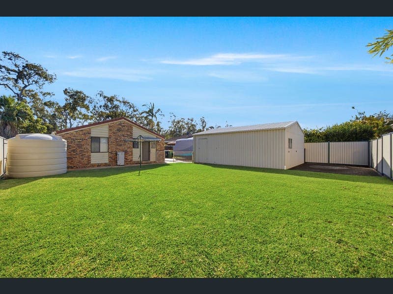 38 Brady Drive, Coombabah — photo 1 of 5