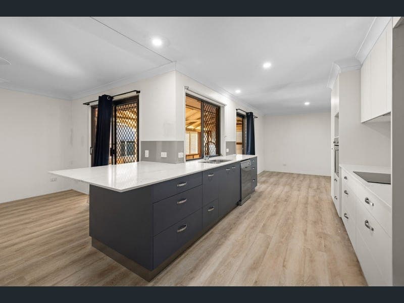 15 Frances Street, Victoria Point — photo 1 of 5