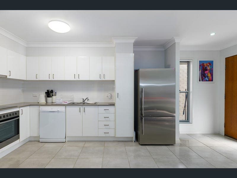 9 Hillsborough Place, Pimpama — photo 1 of 5
