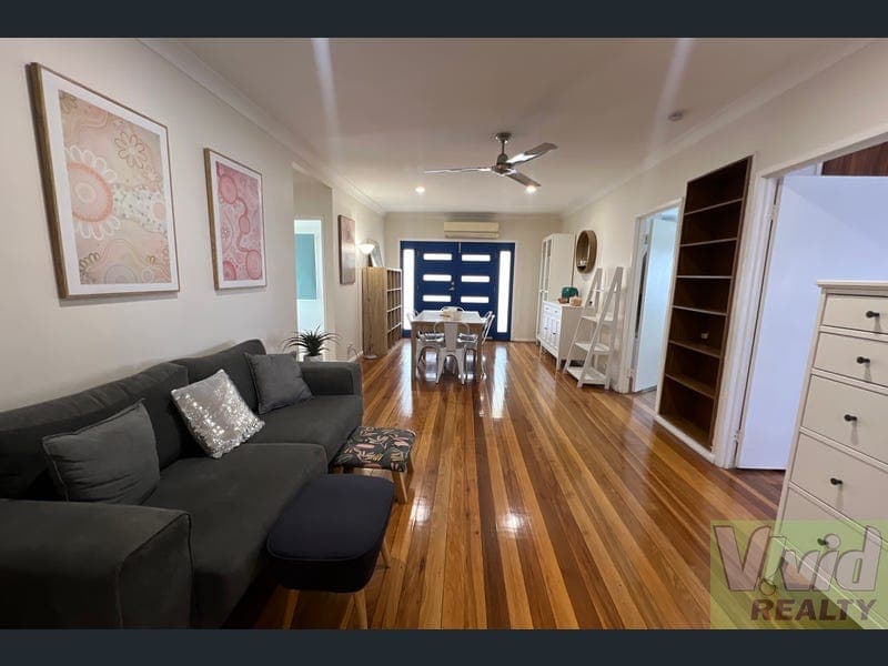 7 Swan Street, Mount Isa — photo 1 of 5