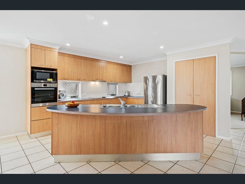 56 South Street, Thornlands — photo 1 of 5