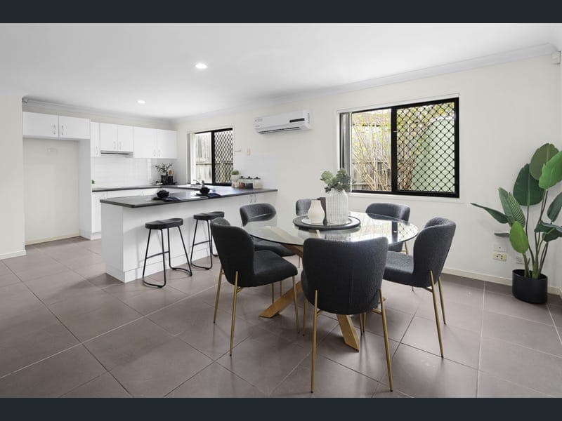 61 Friend Street, Wakerley — photo 1 of 5