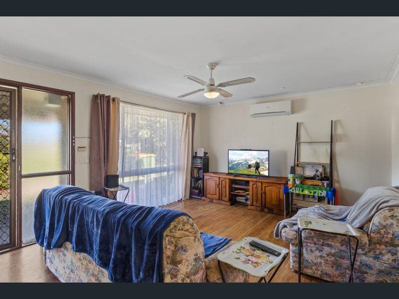 55 Wine Drive, Wilsonton Heights — photo 1 of 5