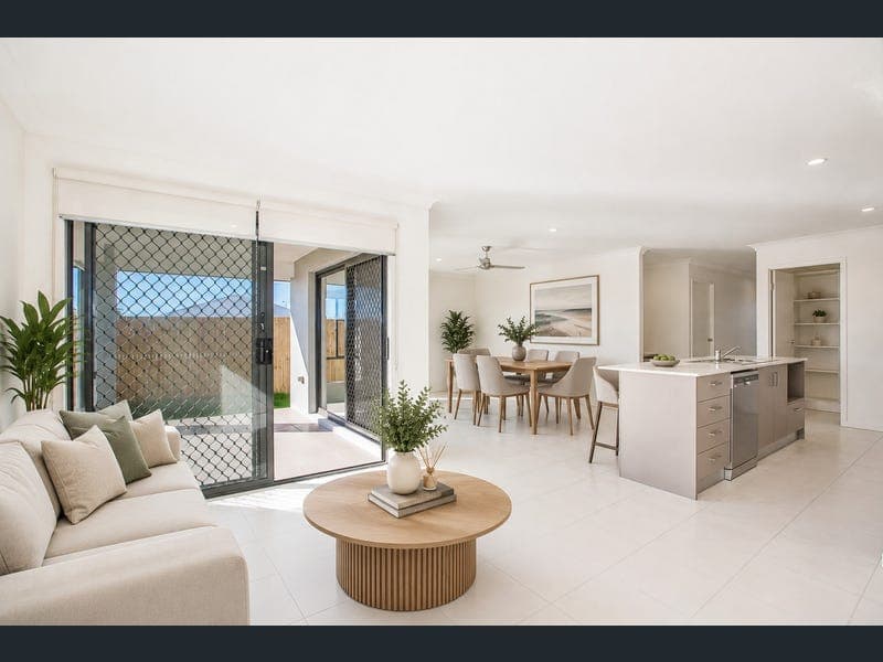 26 Mirinae Circuit, Pimpama — photo 1 of 5