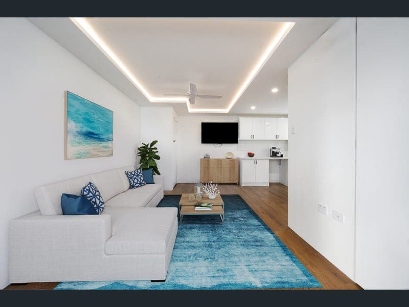 4A/34 Hanlan Street, Surfers Paradise — photo 1 of 5