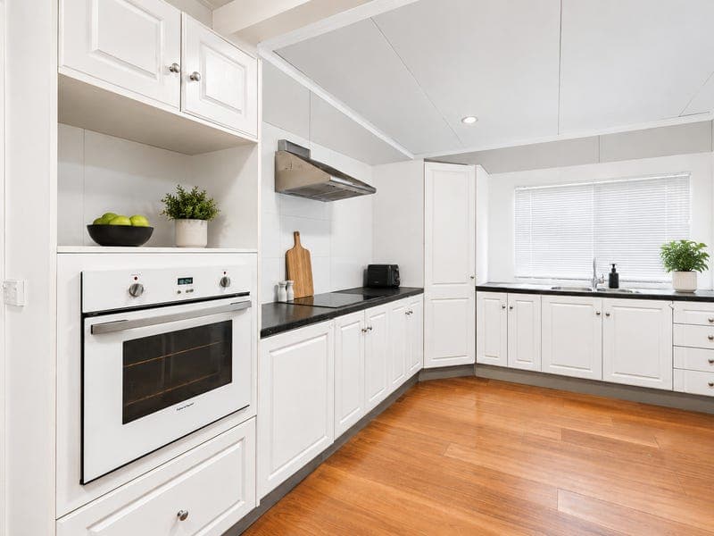 38 Old Logan Road, Gailes — photo 1 of 5