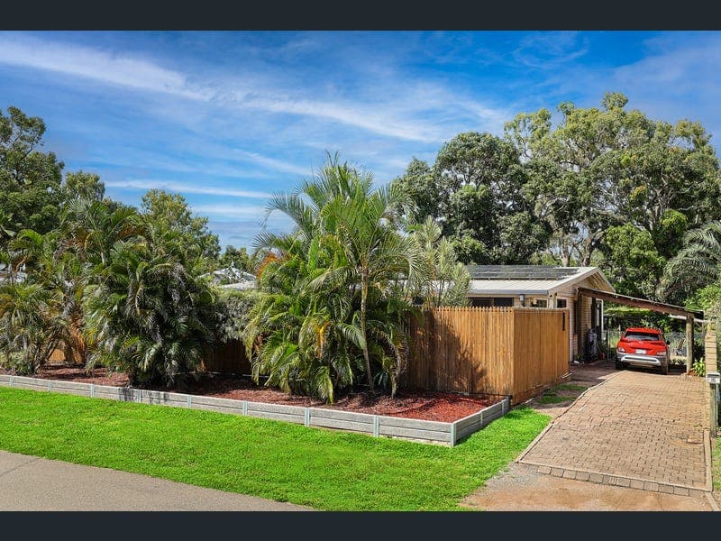 15 Coral Street, Saunders Beach — photo 1 of 5
