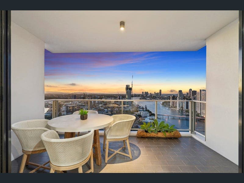 2504/4 Wahroonga Place, Surfers Paradise — photo 1 of 5