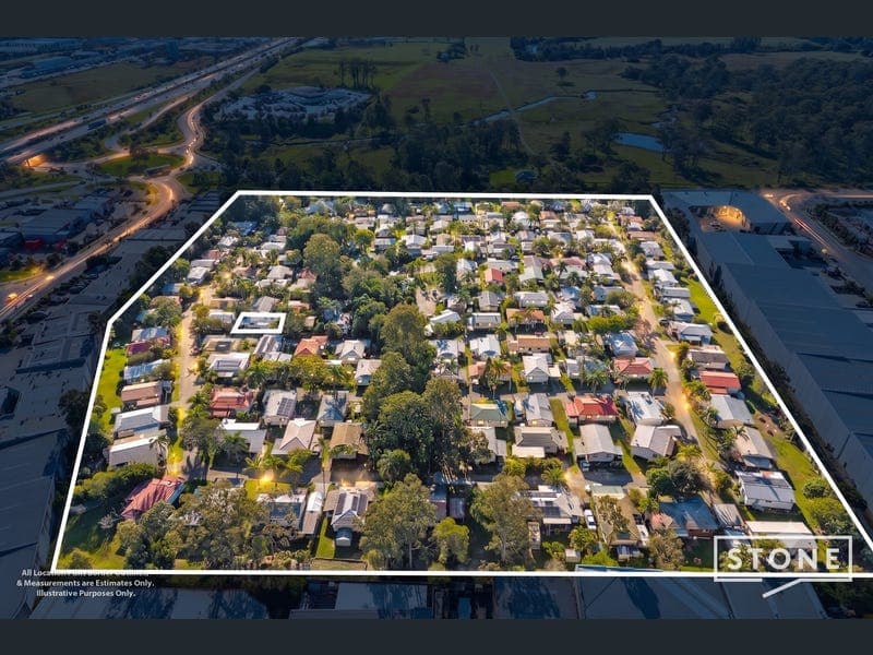 1 Waratah Close, Stapylton — photo 1 of 5