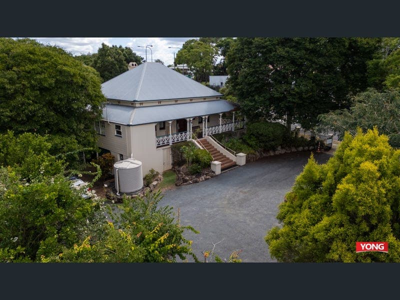20 Darling Street East, Ipswich — photo 1 of 5