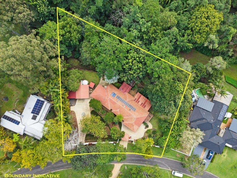 146-148 Gardenia Drive, Bonogin — photo 1 of 5