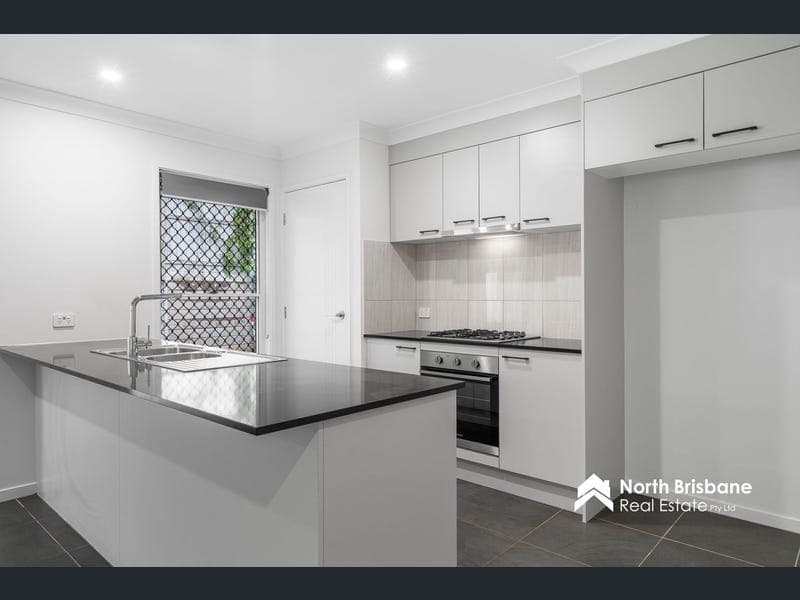 4 Amalthea Court, Burpengary — photo 1 of 5