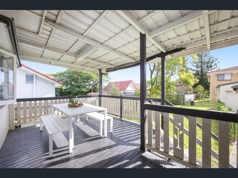 112 Chaucer Street, Moorooka — photo 1 of 5
