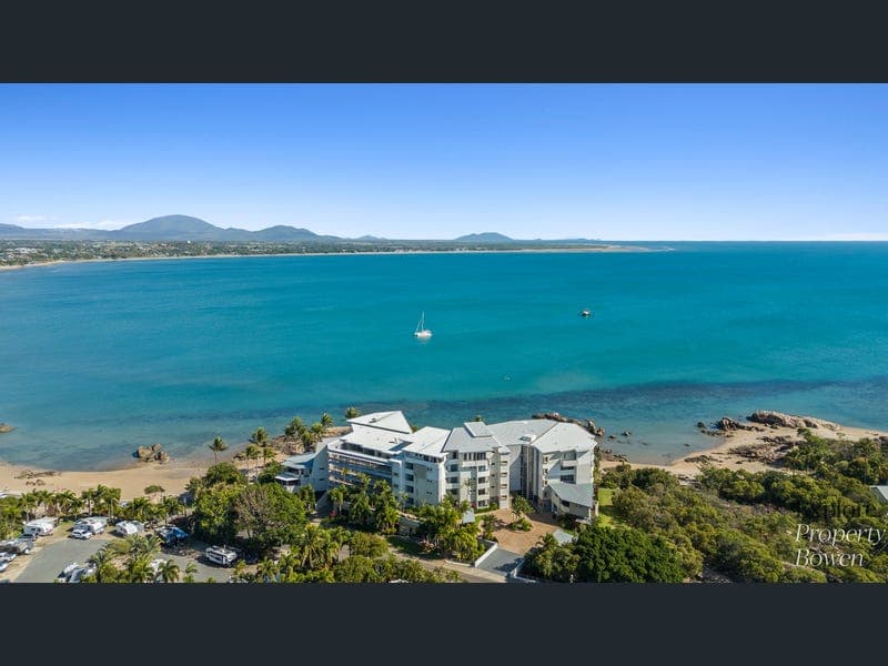 21/2B Horseshoe Bay Road, Bowen — photo 1 of 5
