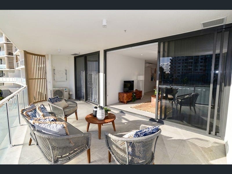 212/11 Waterside Retreat, Birtinya — photo 1 of 5