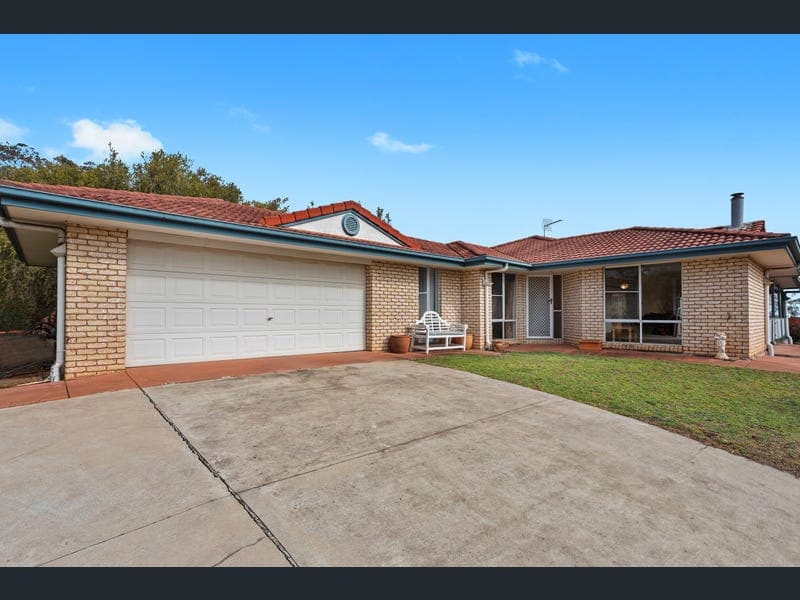 7 Panoramic Drive, Preston — photo 1 of 5