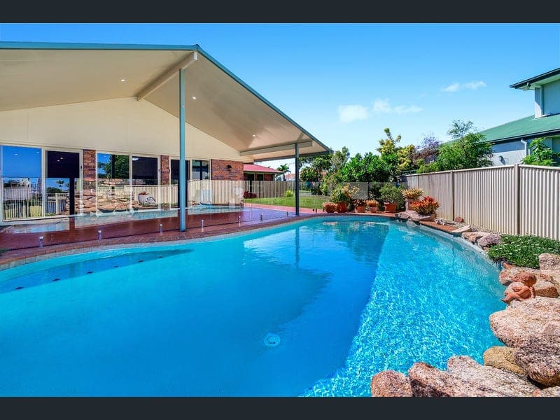 21 TASMAN COURT, Banksia Beach — photo 1 of 5
