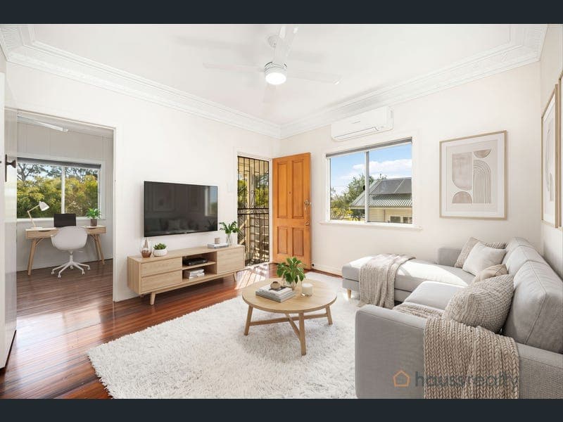 70 Price Street, Oxley — photo 1 of 5