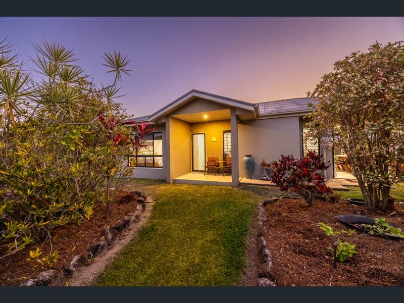 7 Greengum Court, Black River — photo 1 of 5