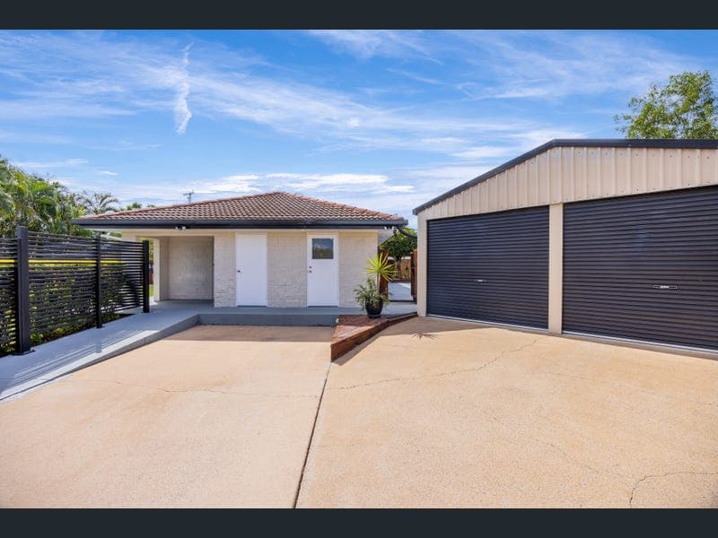 16 San Vito Crescent, Rasmussen — photo 1 of 5