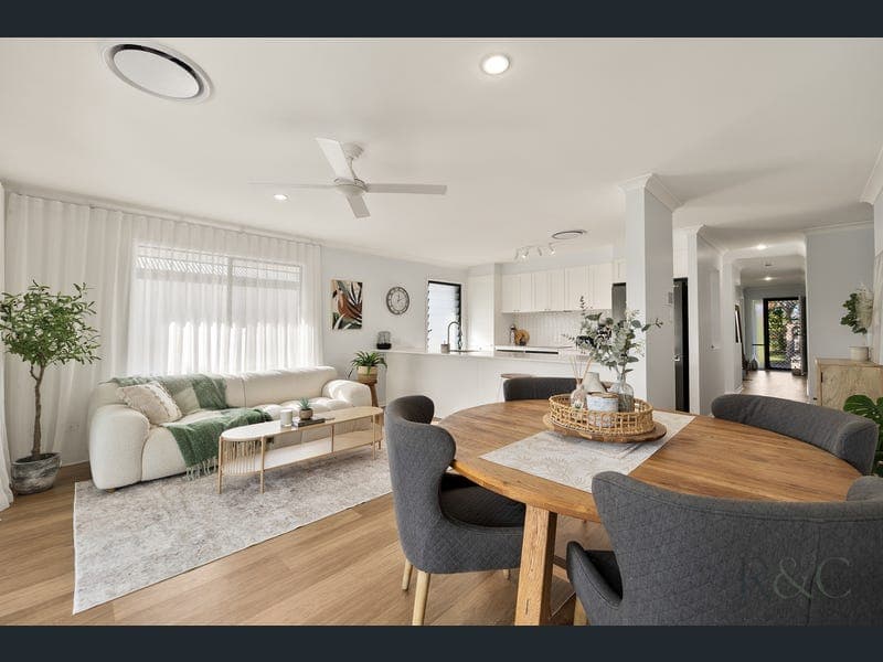 16 Crawford Street, Sippy Downs — photo 1 of 5