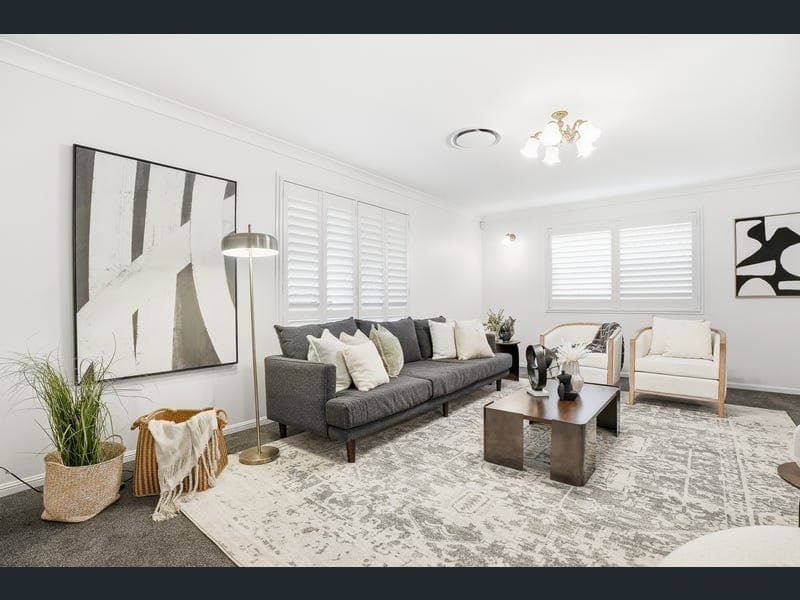 33 Goldberg Place, Bridgeman Downs — photo 1 of 5