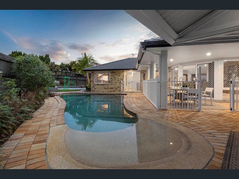 19 Gamma Place, Bridgeman Downs — photo 1 of 5