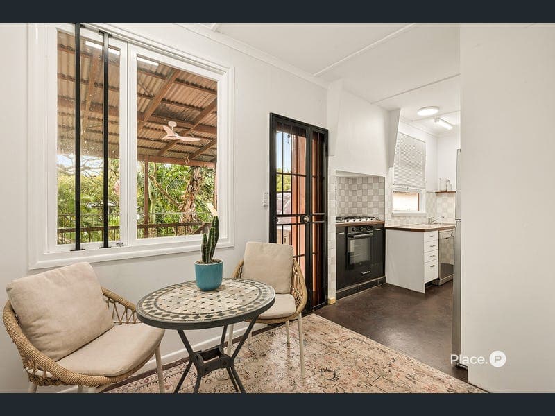 211 Latrobe Terrace, Paddington — photo 1 of 5