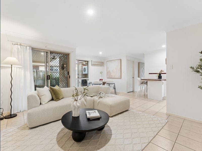 13 Cavill Place, Runcorn — photo 1 of 5