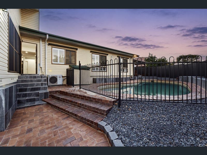 9 Halse Street, Sunnybank — photo 1 of 5