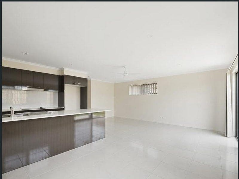 16 Gains Place, Glenvale — photo 1 of 5