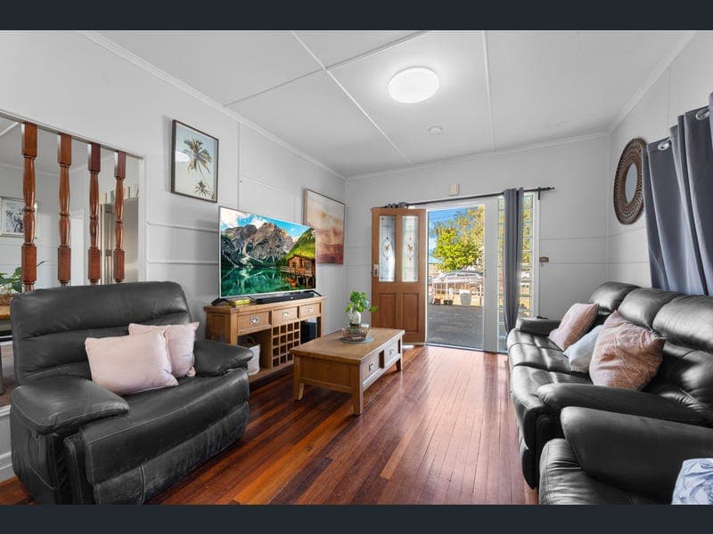 6 Gleeson Street, Hermit Park — photo 1 of 5