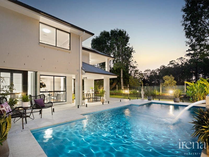 80 Oakview Circuit, Brookwater — photo 1 of 5