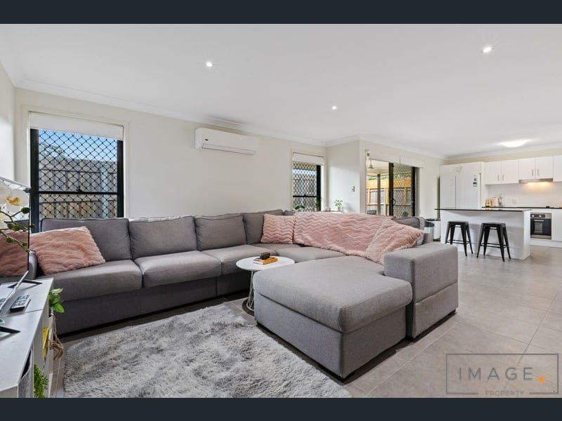 103 Reif Street, Flinders View — photo 1 of 5