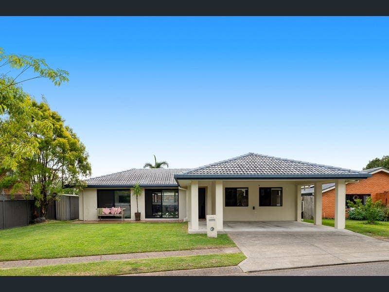 104 Garie Street, Wishart — photo 1 of 5