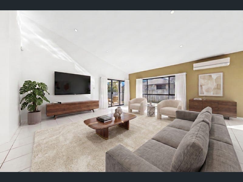 6 Dundee Street, Calamvale — photo 1 of 5