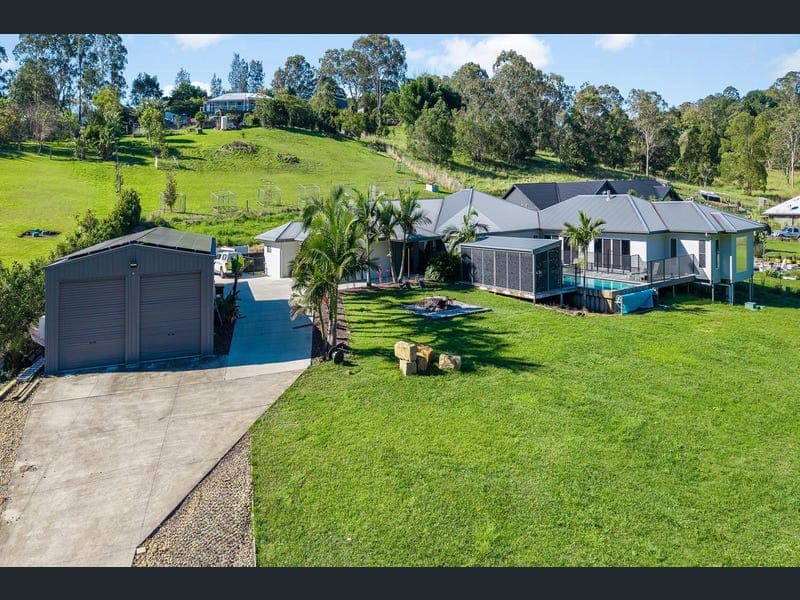 11 Bushland Place, Dulong — photo 1 of 5