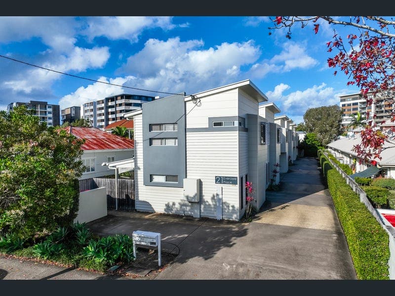 1/21 Baden Powell Street, Maroochydore — photo 1 of 5