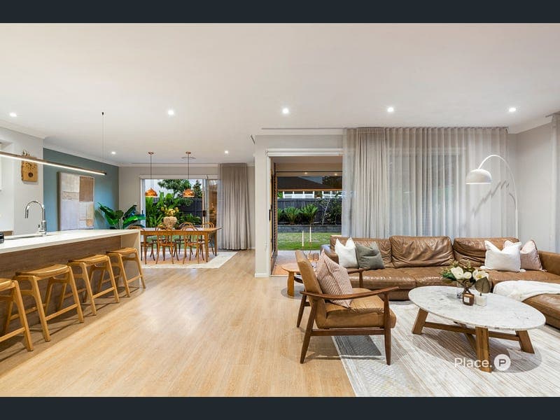 38 Miner Crescent, Pallara — photo 1 of 5