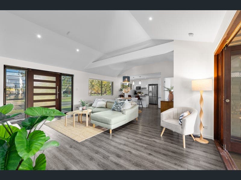 16 Bixa Street, Southport — photo 1 of 5