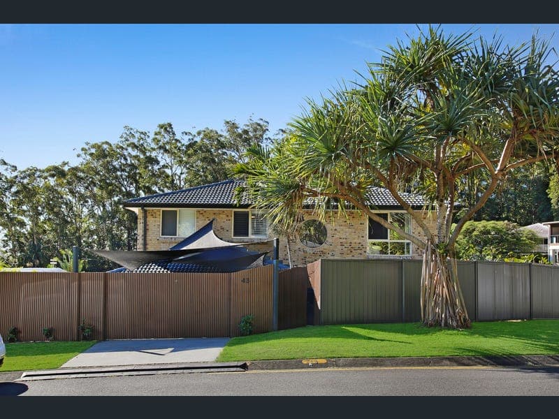 43 Wilkinson Crescent, Currumbin Waters — photo 1 of 5