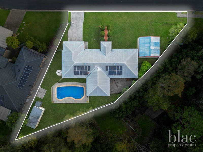 9 Inverpine Court, Petrie — photo 1 of 5